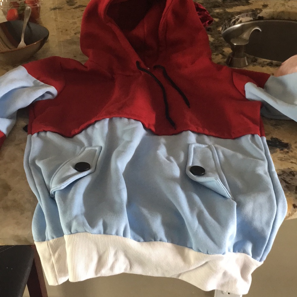 Sweatshirt